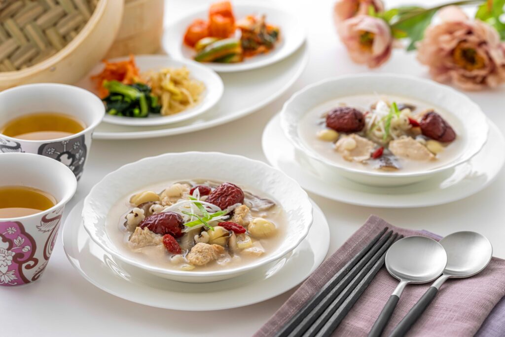 薬剤師・国際中医師の強みを武器に、展示会出展で実践的に身につけた商談力